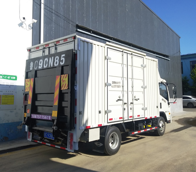 汽車升降(jiàng)尾闆優點(diǎn)